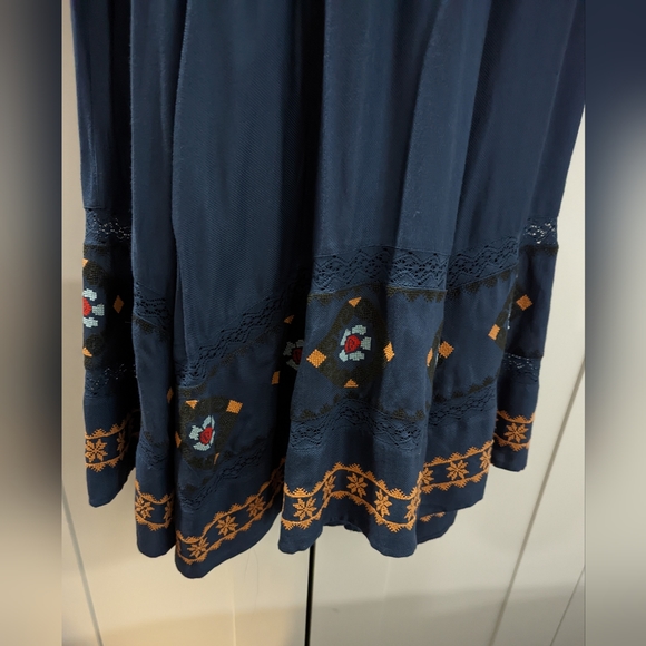 NWT Anthropologie Love Sam embroidered midi dress - Picture 8 of 10